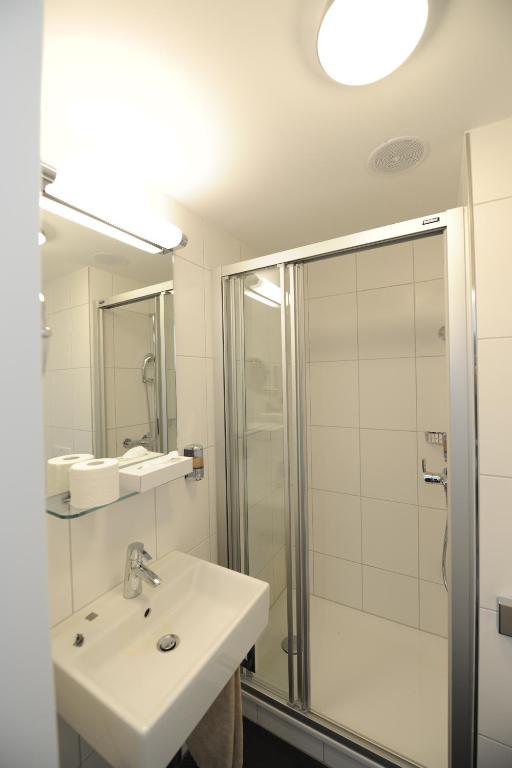 Hotel Freihof Unterägeri Zimmer foto